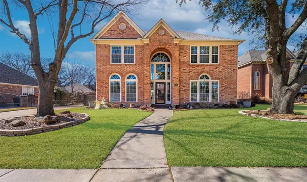 $589,000 | 8525 Castle Creek Road, North Richland Hills, TX 76182