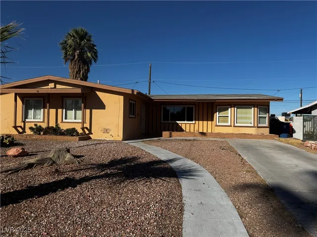 $1,800 | 1312 Scenic Way, Las Vegas, NV 89108