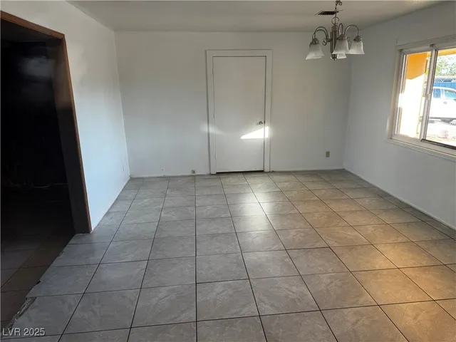 $1,800 | 1312 Scenic Way, Las Vegas, NV 89108