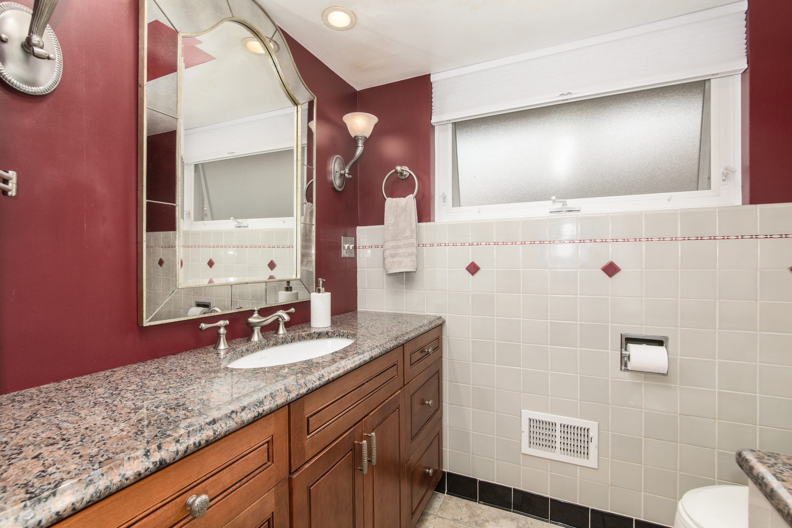108 Imperial Street Park Ridge, IL 60068 - Photo 22 of 34