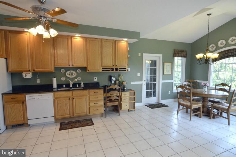 16250 Frederick Road Woodbine, MD 21797 - Photo 21 of 30 Kitchen