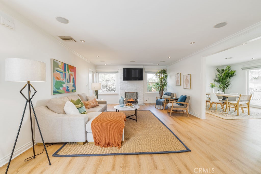 2268 Cornell Drive Costa Mesa, CA 92626 - Photo 9 of 34