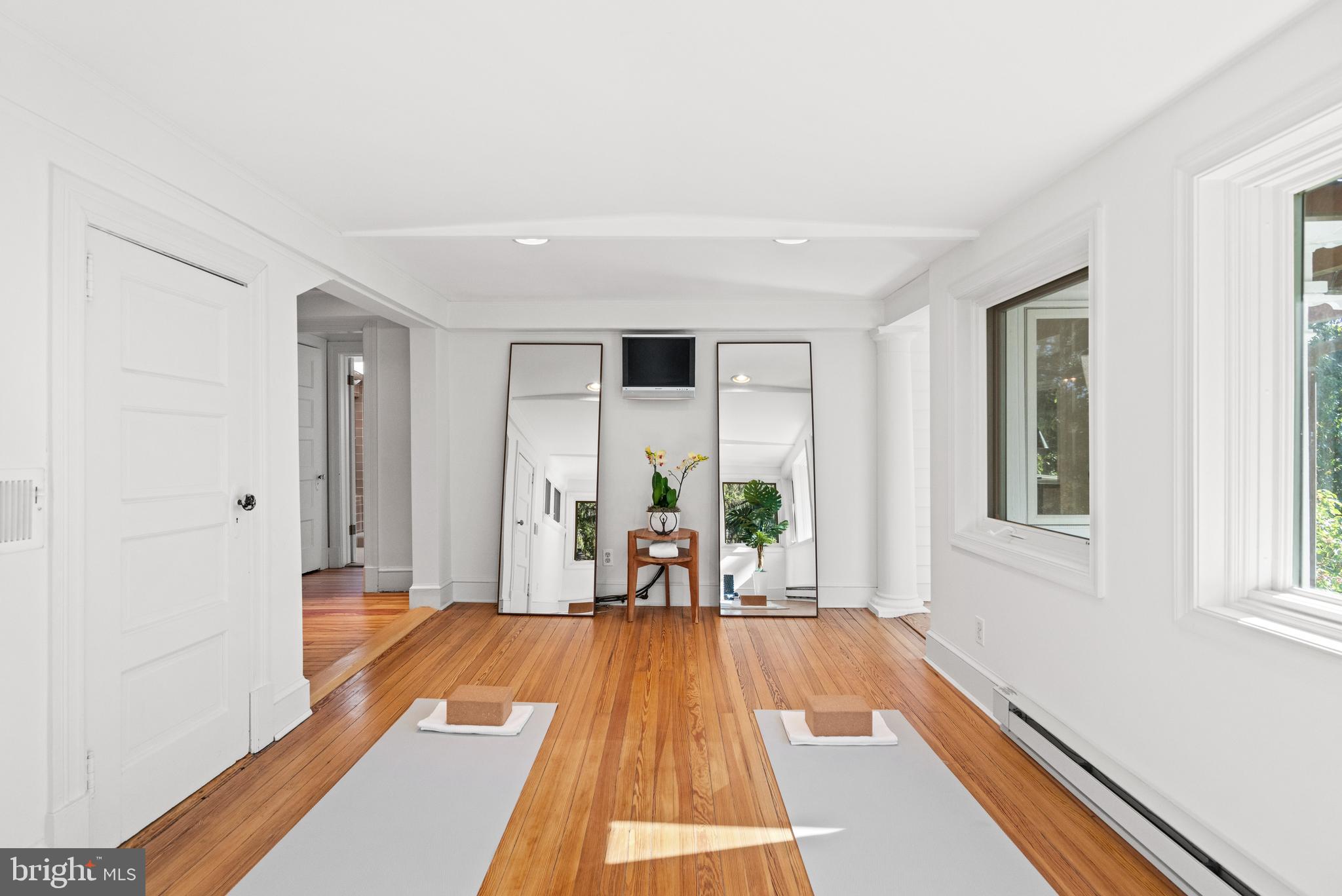 3214 Newark Street Northwest Washington, DC 20008 - Photo 29 of 38 a very nice looking room with a large window