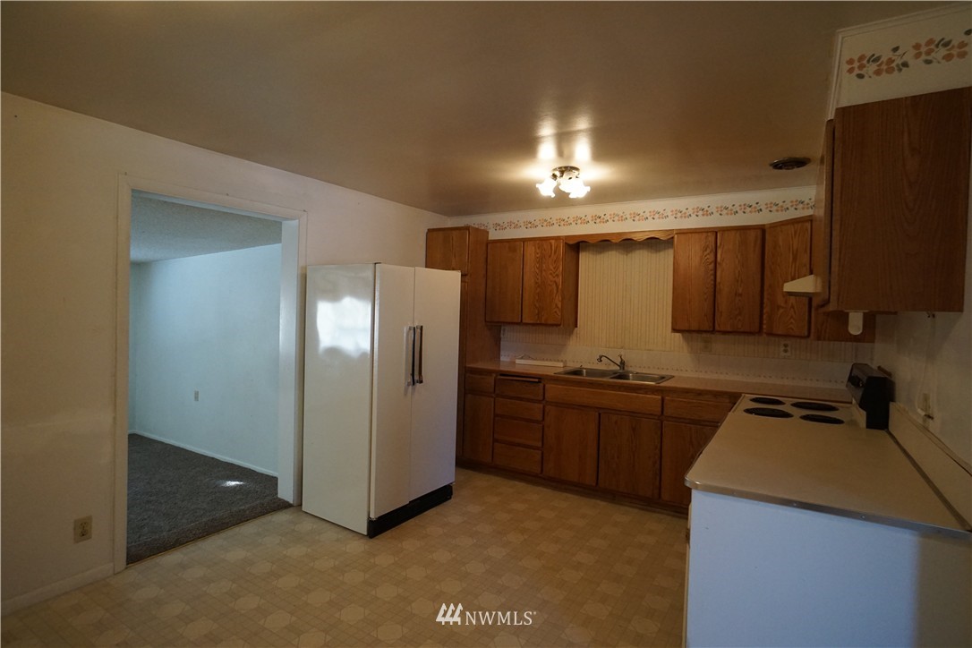 359 Maringo Road Ephrata, WA 98823 - Photo 4 of 10