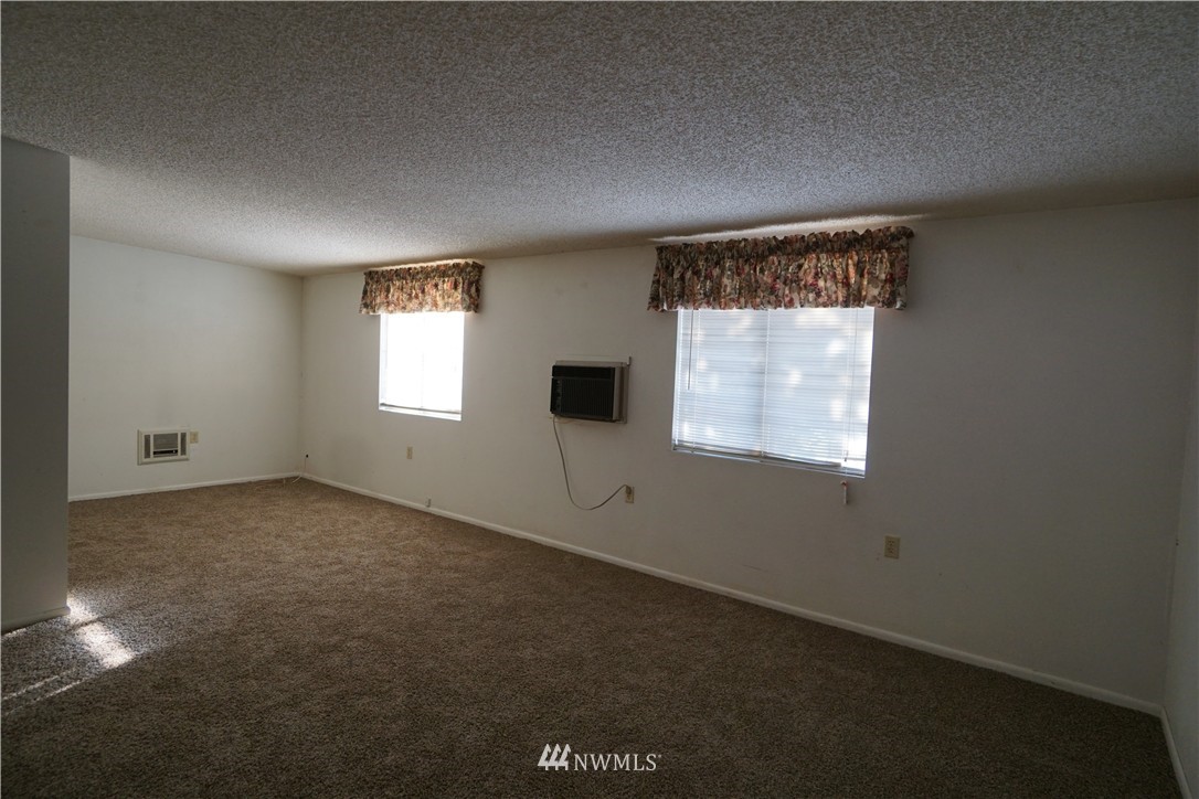 359 Maringo Road Ephrata, WA 98823 - Photo 5 of 10