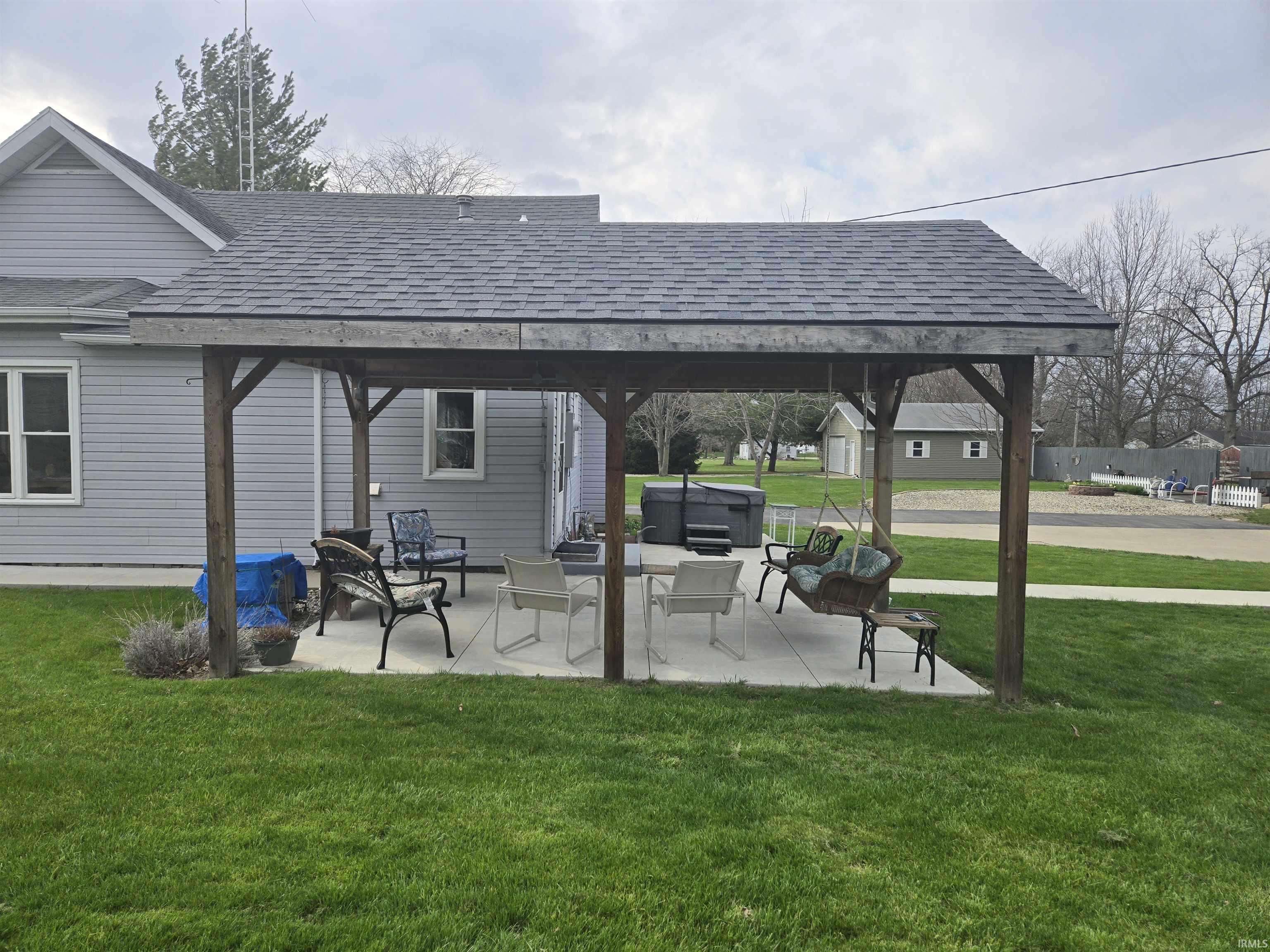 324 West Jay Street Dunkirk, IN 47336 - Photo 7 of 26