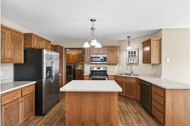 $250,000 | 12611 Pond View Road, Zimmerman, MN 55398