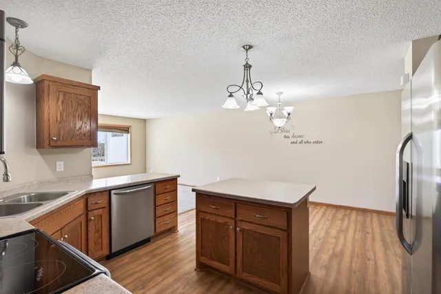 $250,000 | 12611 Pond View Road, Zimmerman, MN 55398