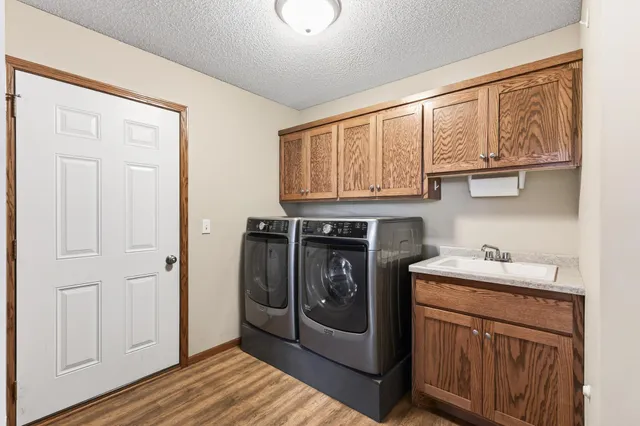 $250,000 | 12611 Pond View Road, Zimmerman, MN 55398