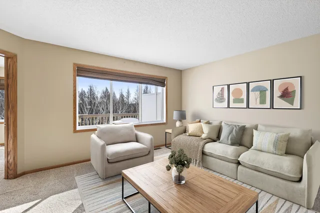 $250,000 | 12611 Pond View Road, Zimmerman, MN 55398