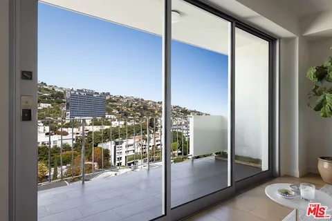 $1,950,000 | 818 North Doheny Drive, Unit 1001, West Hollywood, CA 90069