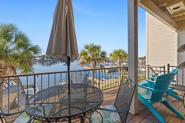 $1,025,000 | 612 Port, Unit 4, Horseshoe Bay, TX 78657