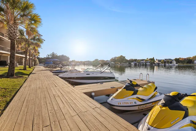 $1,025,000 | 612 Port, Unit 4, Horseshoe Bay, TX 78657