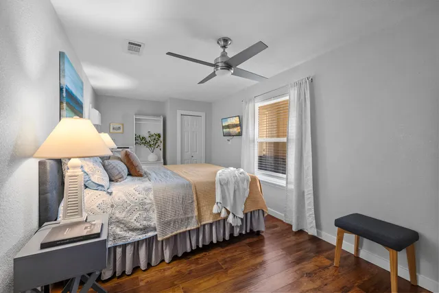 $1,025,000 | 612 Port, Unit 4, Horseshoe Bay, TX 78657