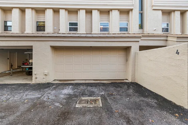 $1,025,000 | 612 Port, Unit 4, Horseshoe Bay, TX 78657