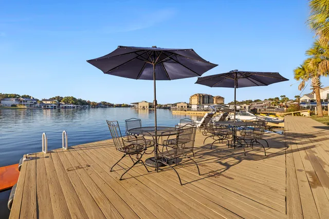 $1,025,000 | 612 Port, Unit 4, Horseshoe Bay, TX 78657