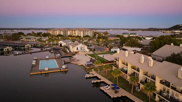 $1,025,000 | 612 Port, Unit 4, Horseshoe Bay, TX 78657