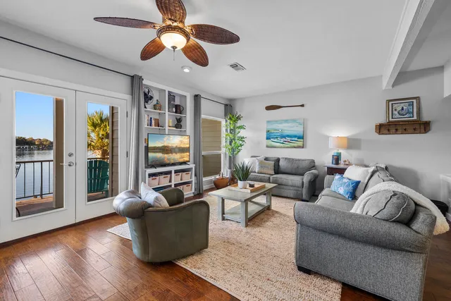 $1,025,000 | 612 Port, Unit 4, Horseshoe Bay, TX 78657