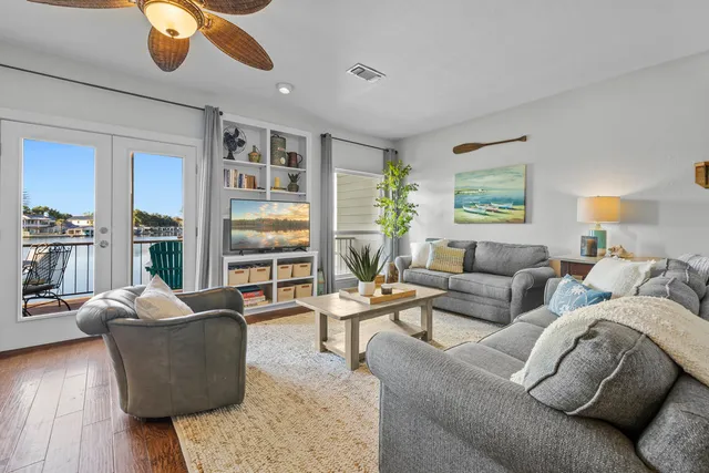 $1,025,000 | 612 Port, Unit 4, Horseshoe Bay, TX 78657