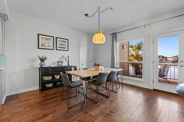 $1,025,000 | 612 Port, Unit 4, Horseshoe Bay, TX 78657