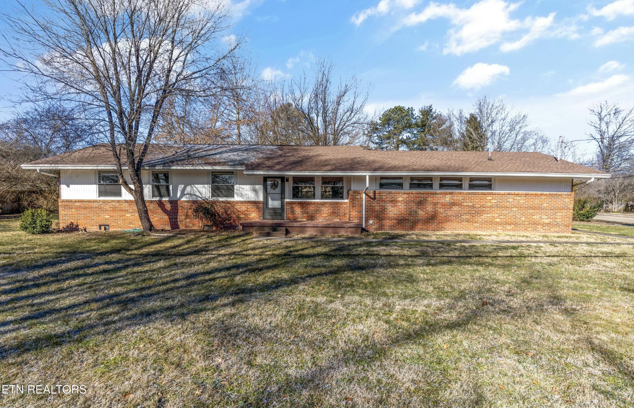 911 Wesley Road Northwest Knoxville, TN 37909 - Photo 1 of 29 Gallery Image 1