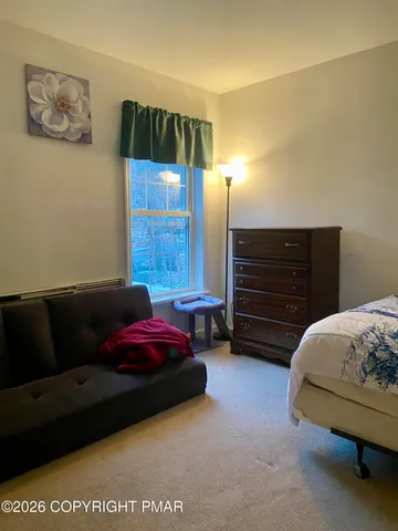 $489,000 | 7004 Woodbridge Drive West, Bushkill, PA 18324