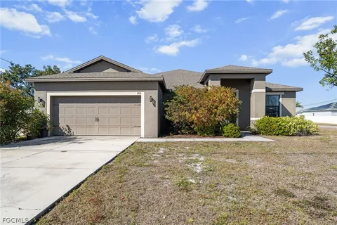 $299,900 | 2210 Southwest 19th Avenue, Cape Coral, FL 33991