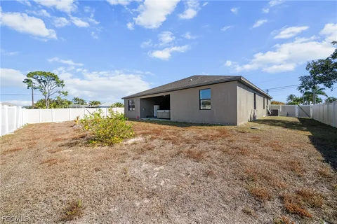 $299,900 | 2210 Southwest 19th Avenue, Cape Coral, FL 33991