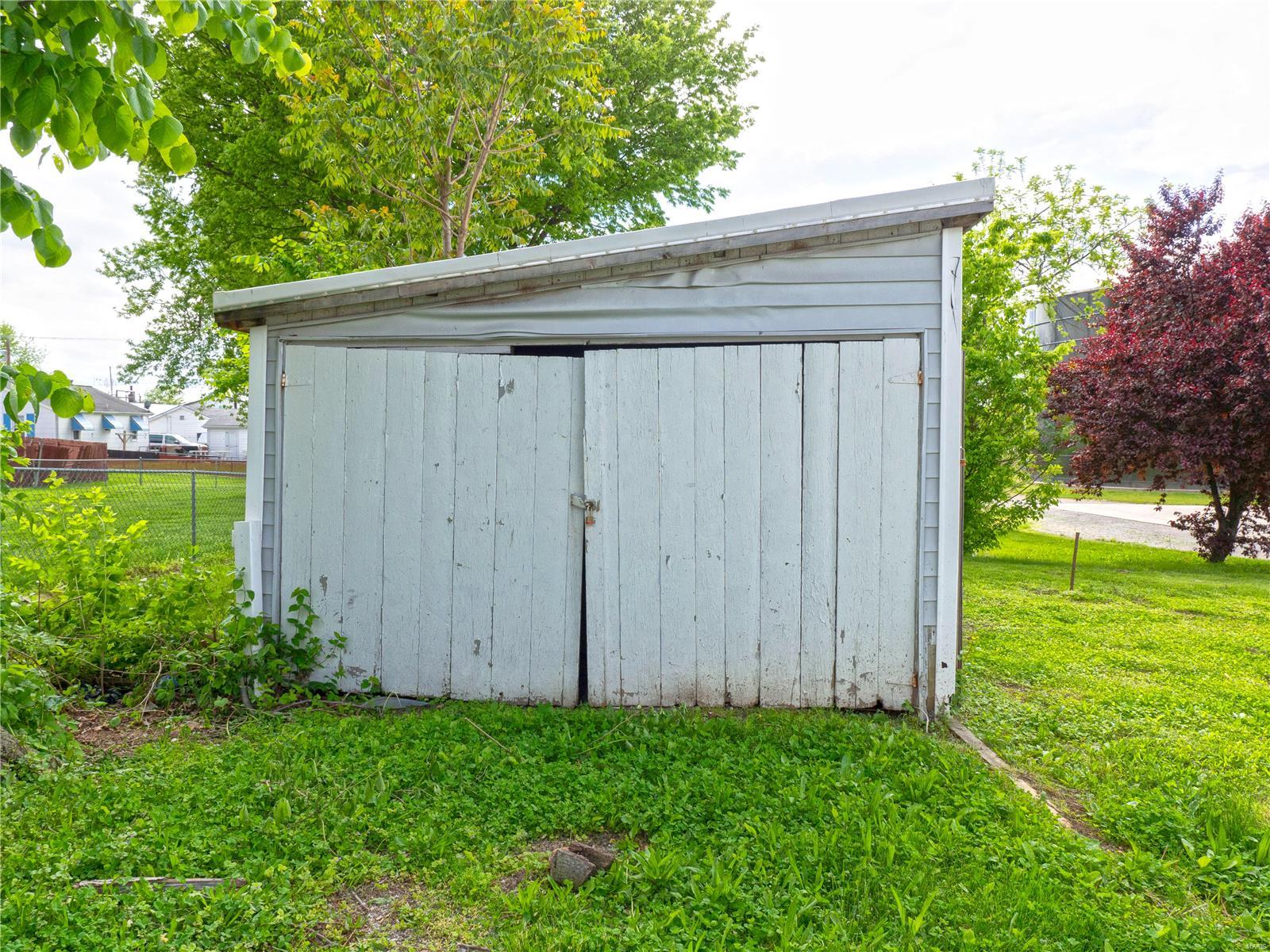 103 North Moore Street Waterloo, IL 62298 - Photo 14 of 16 Gallery Image 14