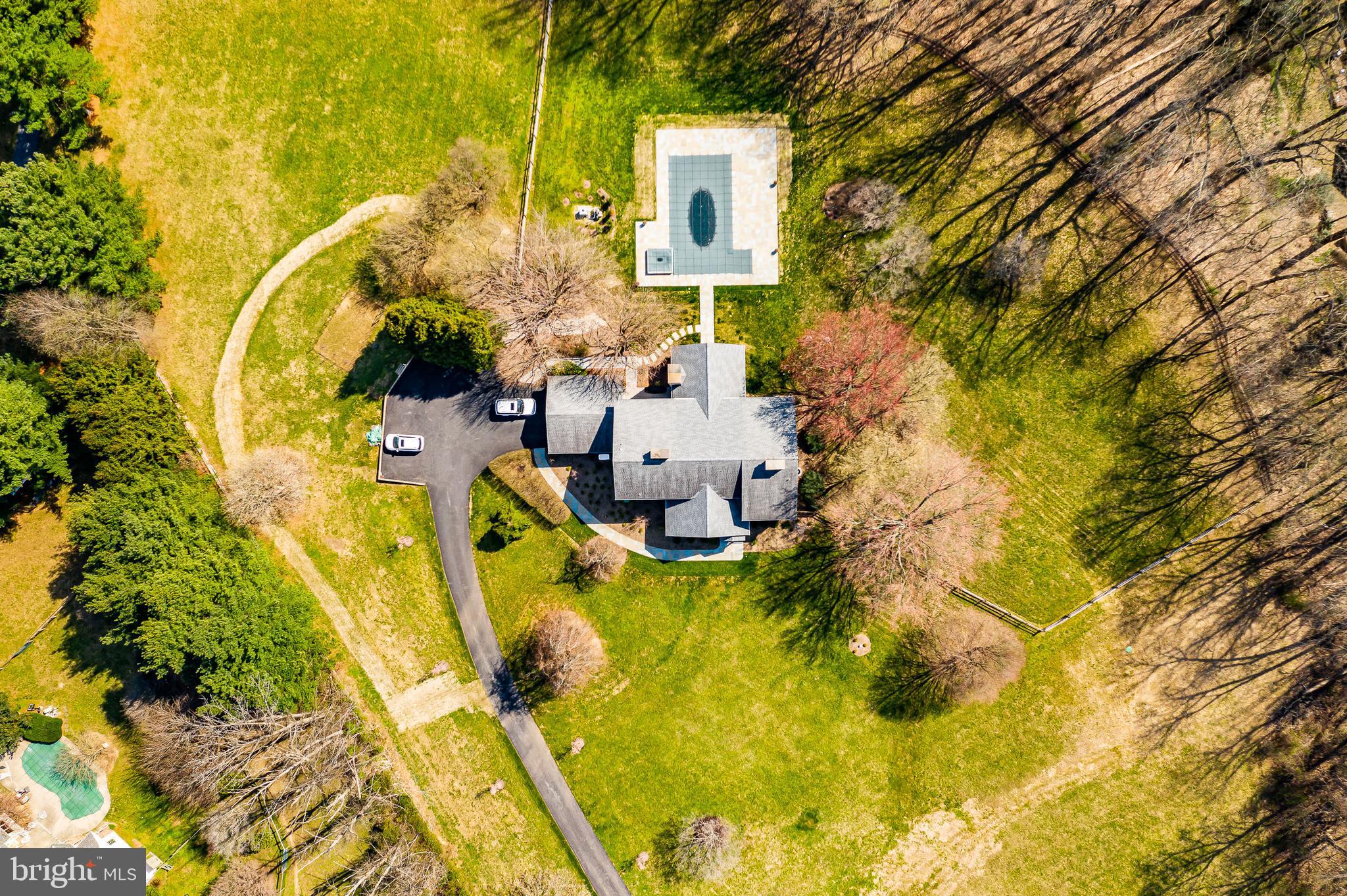 822 Newhall Road Kennett Square, PA 19348 - Photo 4 of 55