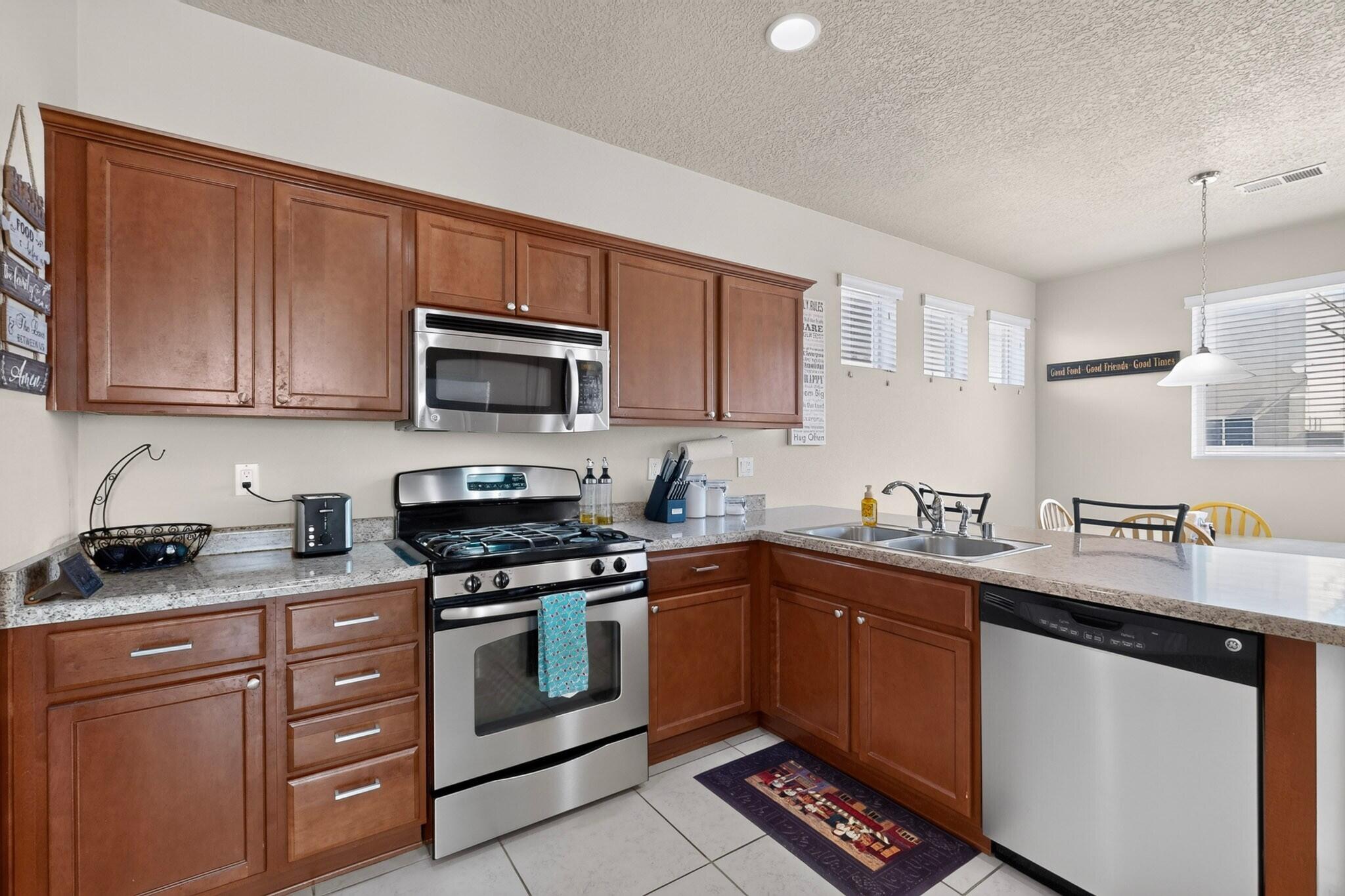 8335 Groundsel Road Northwest Albuquerque, NM 87120 - Photo 11 of 50 Gallery Image 11