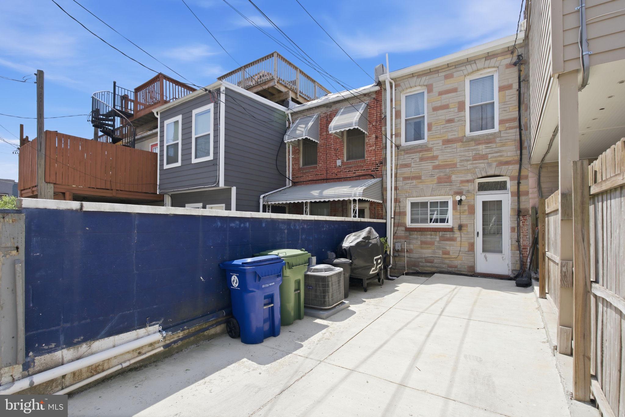 735 South Curley Street Baltimore, MD 21224 - Photo 15 of 16 Parking Pad