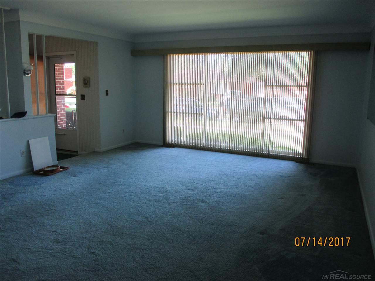 27678 Jean Road Warren, MI 48093 - Photo 6 of 42 31326247-5.JPG