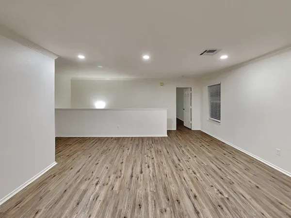 $1,915 | 19814 Rustic Lake Lane, Cypress, TX 77433