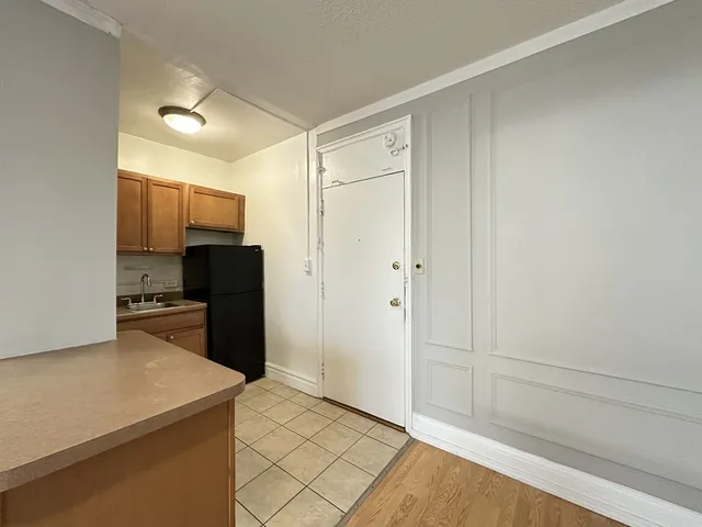 $1,195 | 434 West Wellington Avenue, Unit 104, Chicago, IL 60657