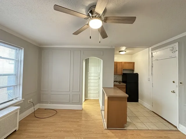 $1,195 | 434 West Wellington Avenue, Unit 104, Chicago, IL 60657