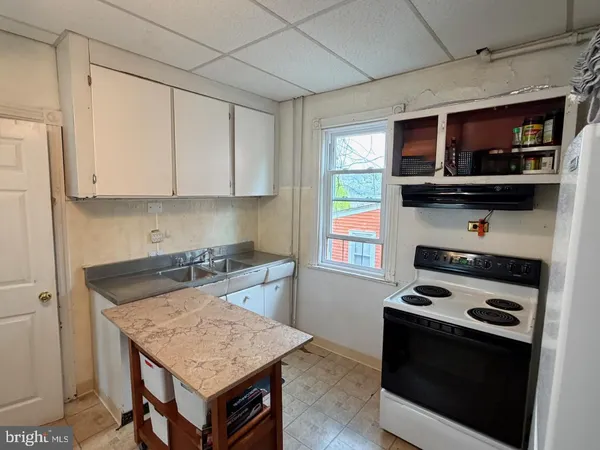 $210,000 | 146 South 5th Avenue, Coatesville, PA 19320