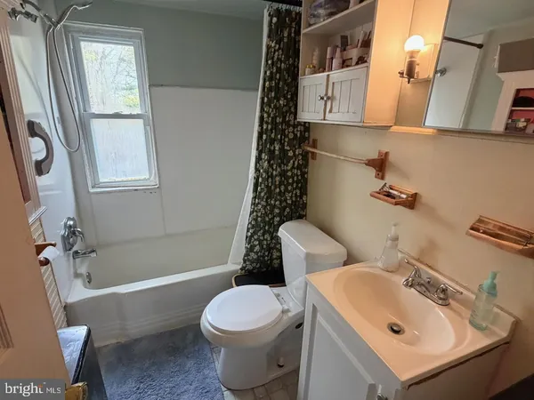 $210,000 | 146 South 5th Avenue, Coatesville, PA 19320