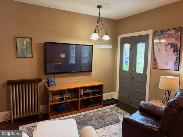 $210,000 | 146 South 5th Avenue, Coatesville, PA 19320