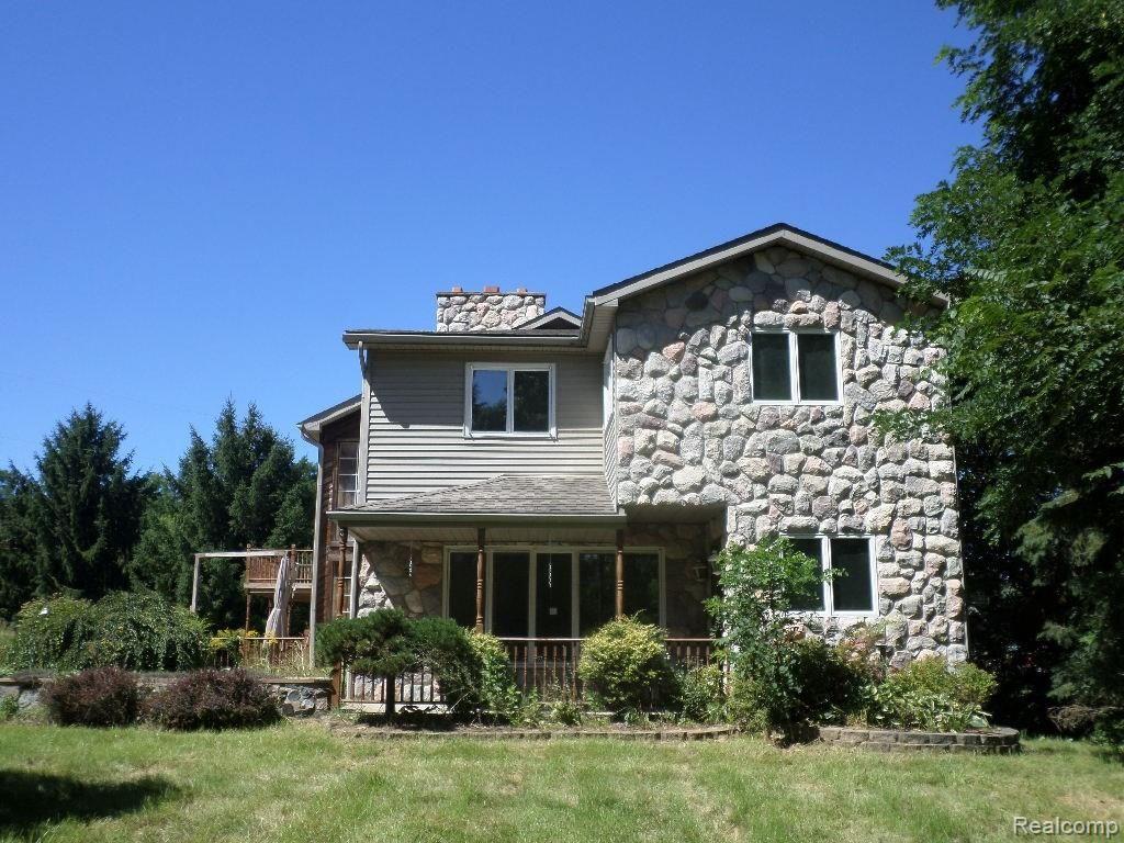 8437 Mabley Hill Road Fenton, MI 48430 - Photo 29 of 30 SAM_7117.JPG