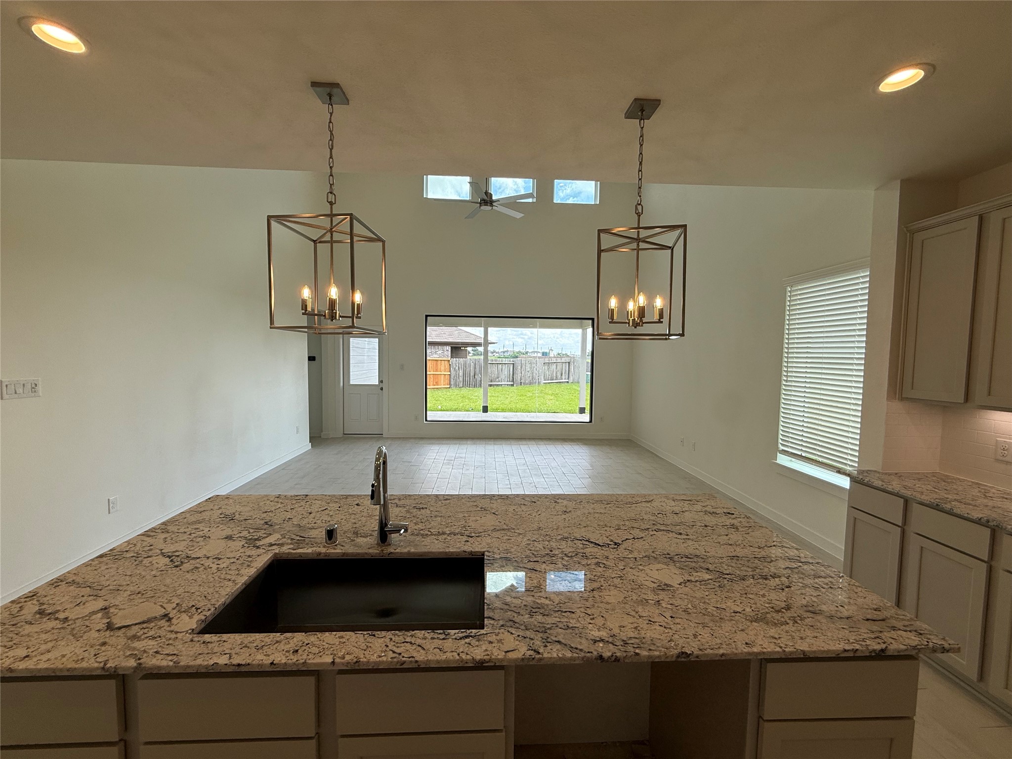 8831 Early Morning Way Rosharon, TX 77583 - Photo 3 of 14