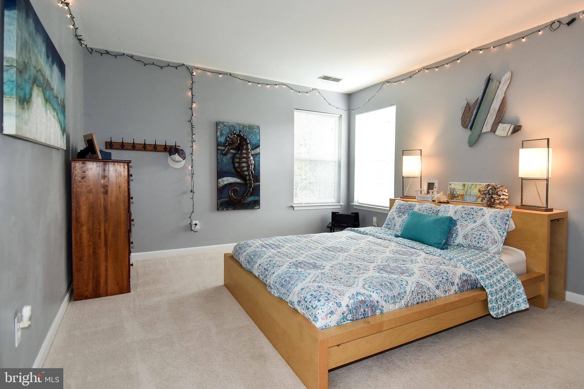 15651 Wheatfield Road Woodbridge, VA 22193 - Photo 25 of 39 Bedroom