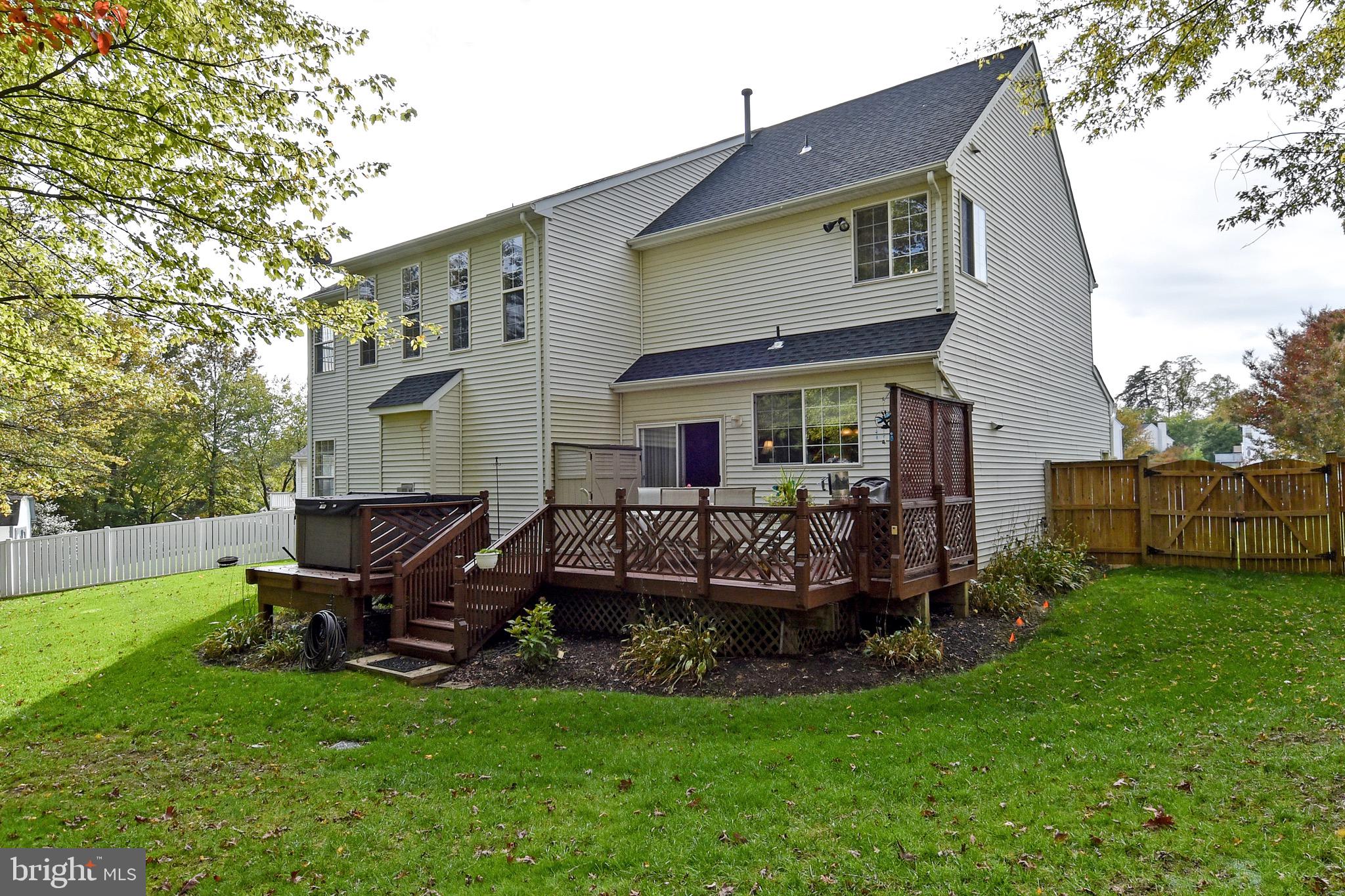 15651 Wheatfield Road Woodbridge, VA 22193 - Photo 39 of 39 Exterior Back