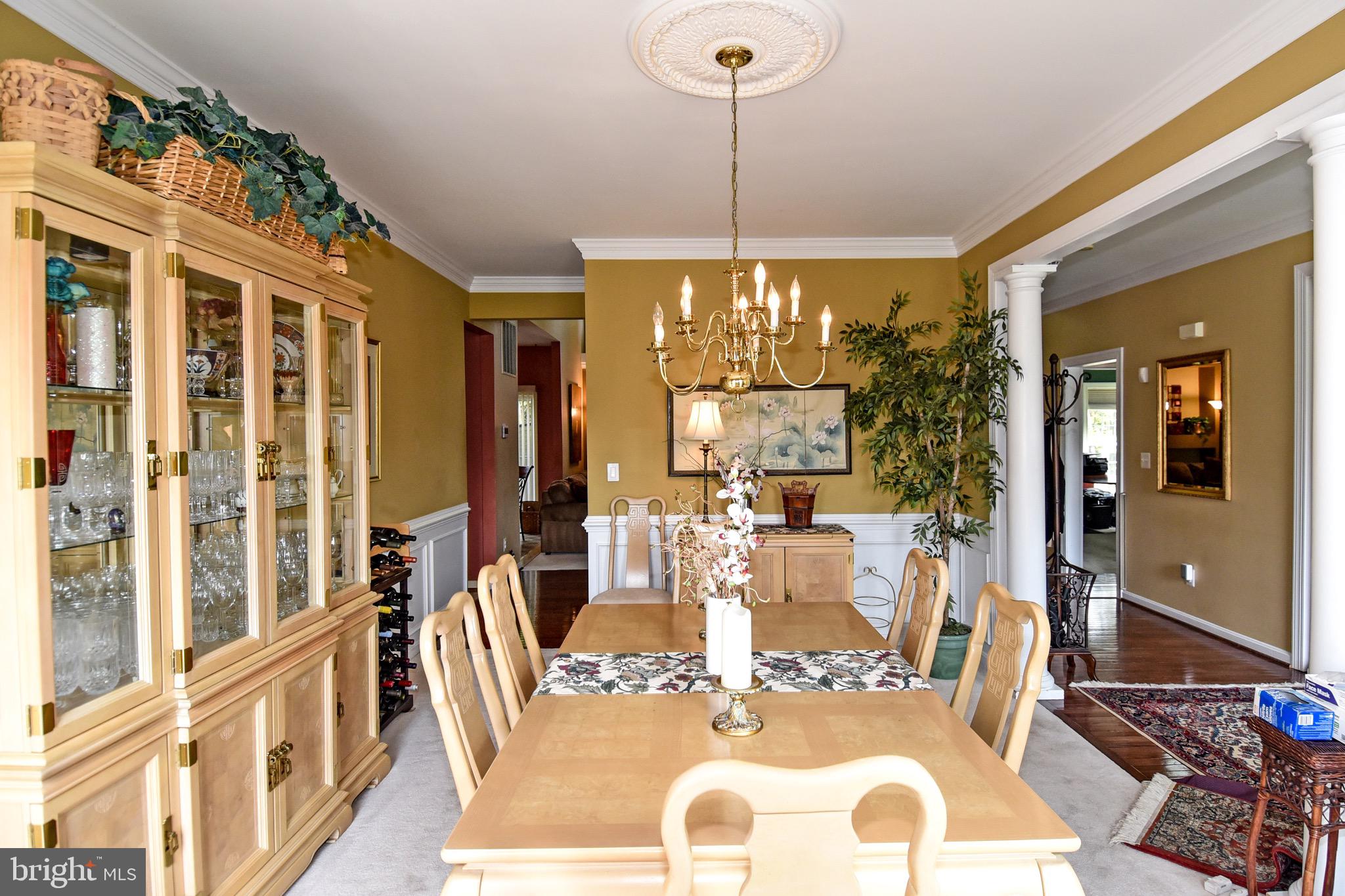 15651 Wheatfield Road Woodbridge, VA 22193 - Photo 5 of 39 Dining Room