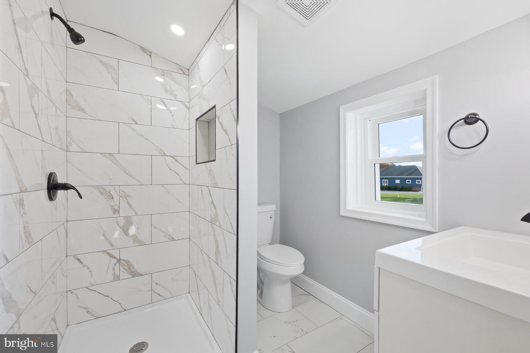 1809 Hanover Pike Hampstead, MD 21074 - Photo 23 of 53