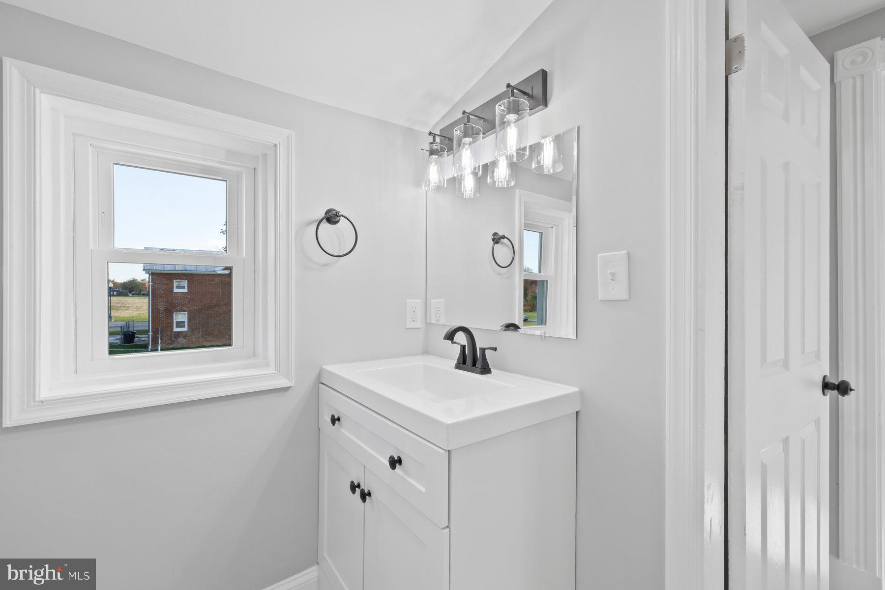 1809 Hanover Pike Hampstead, MD 21074 - Photo 24 of 53