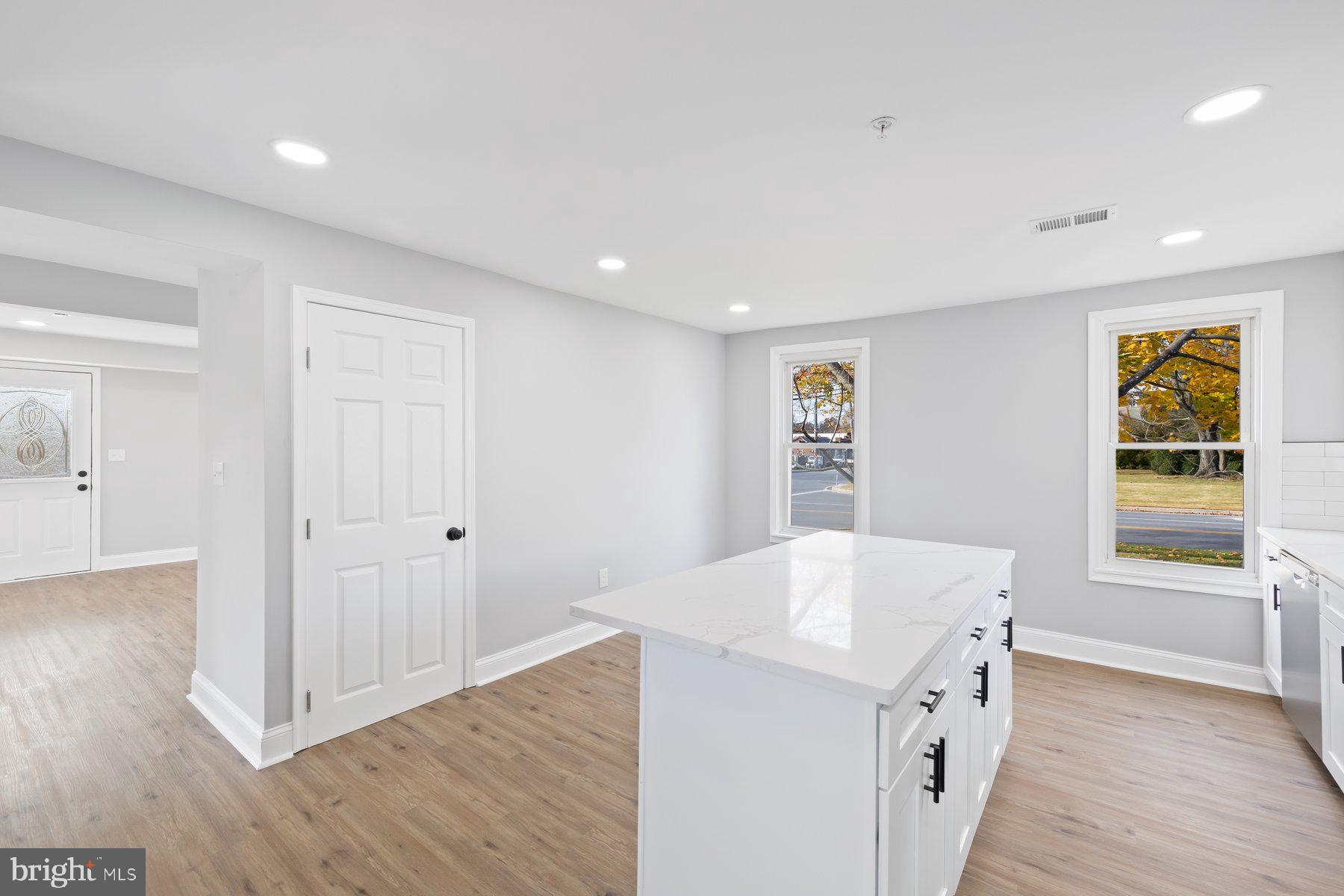 1809 Hanover Pike Hampstead, MD 21074 - Photo 6 of 53