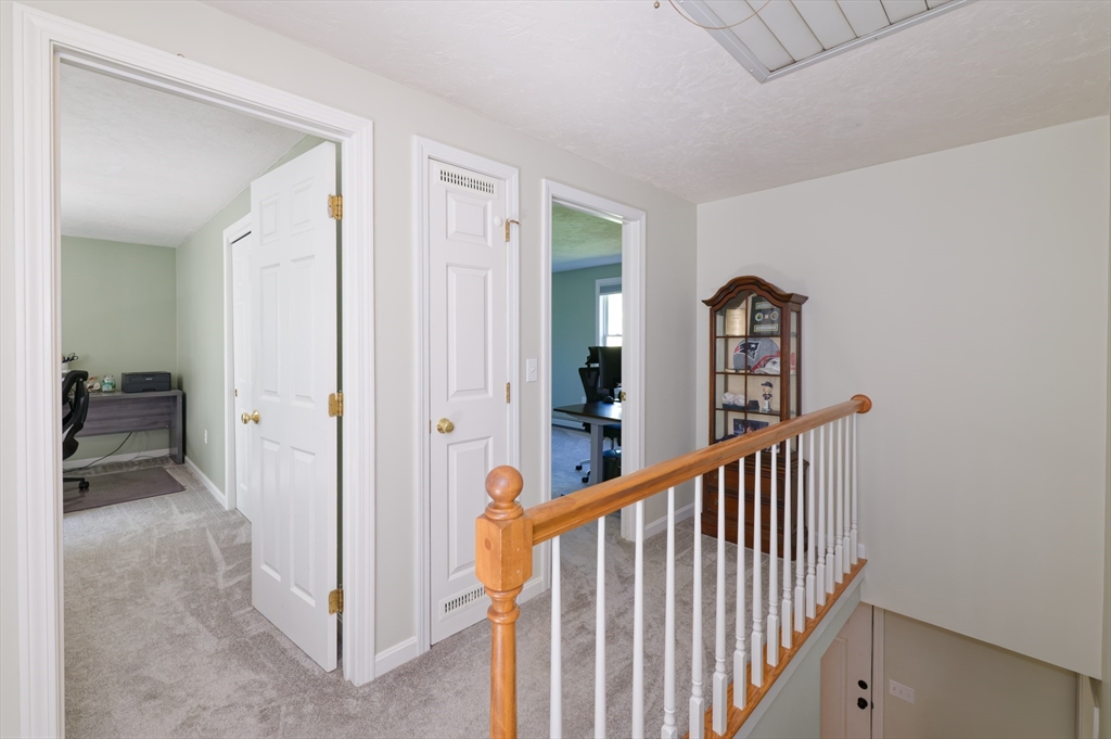 6 Chamberlain Road Uxbridge, MA 01569 - Photo 18 of 38