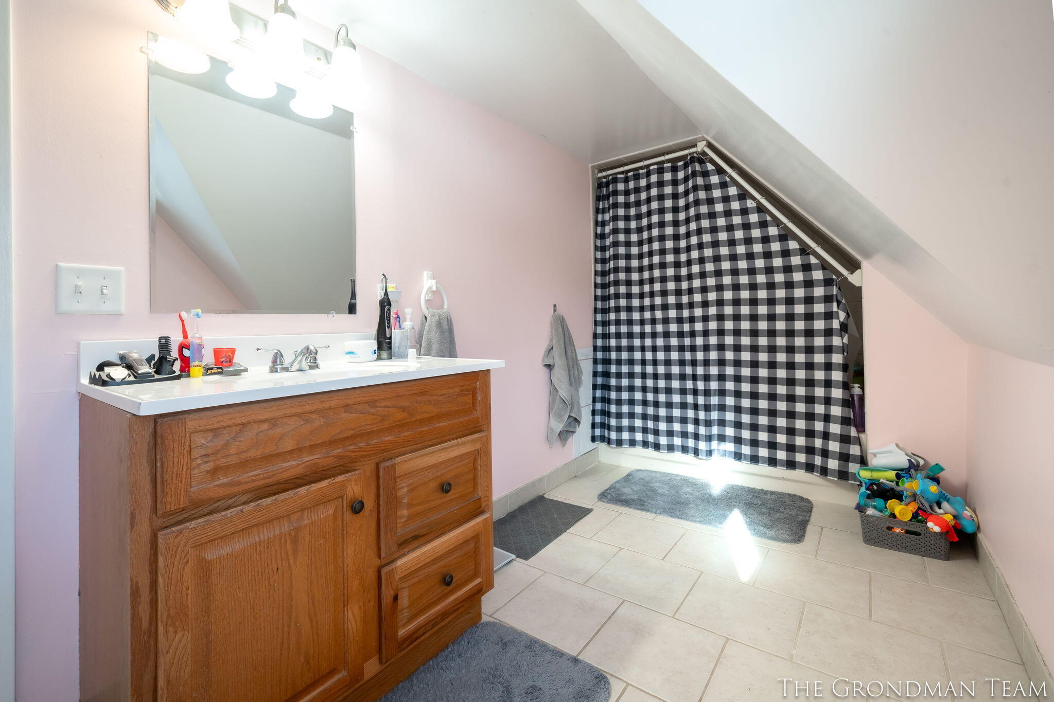 804 Morton Avenue Belding, MI 48809 - Photo 26 of 48 27-web-or-mls-804-morton-ave