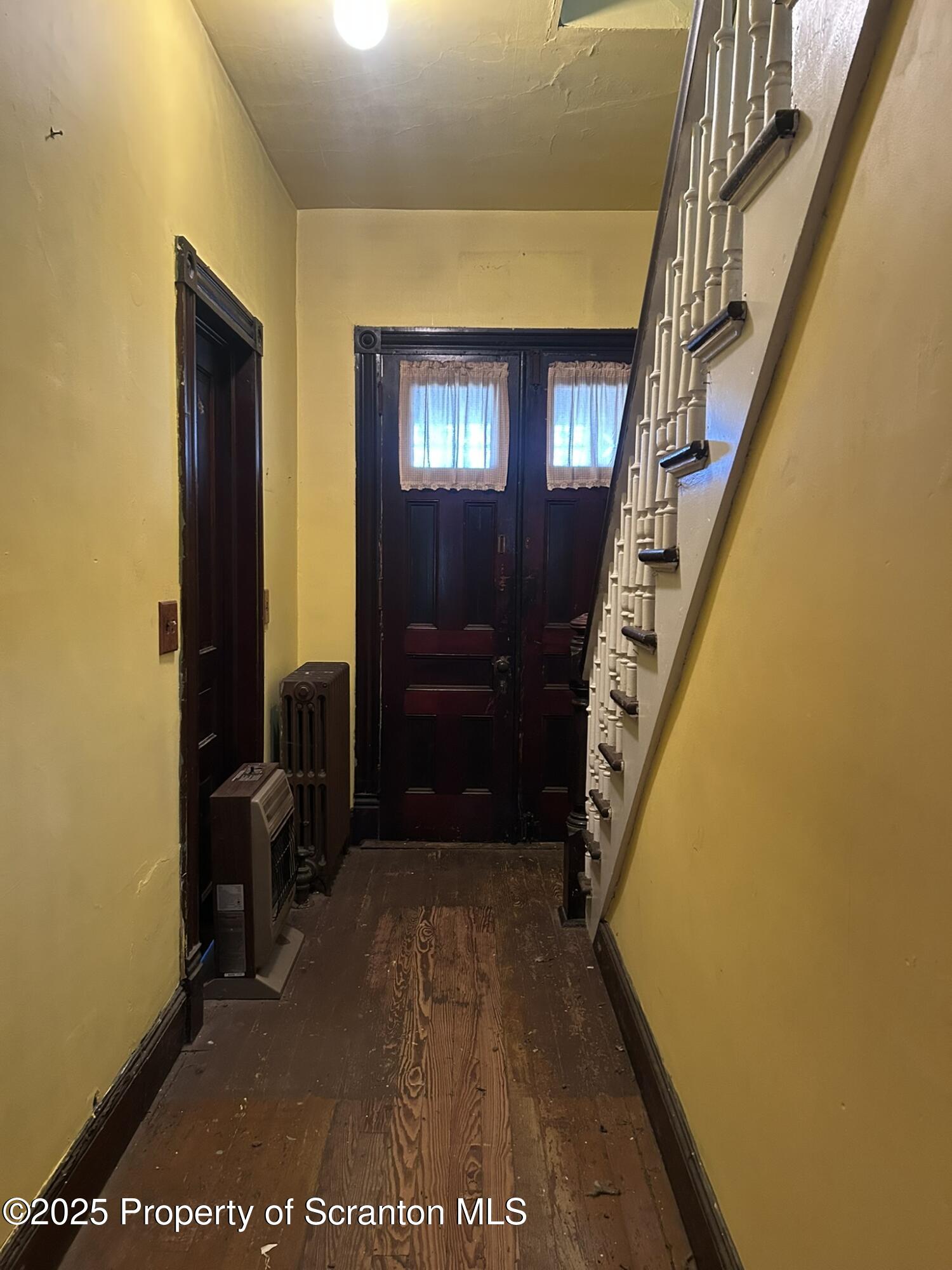 626 Cherry Street Scranton, PA 18505 - Photo 5 of 20 a view of entryway with a front door